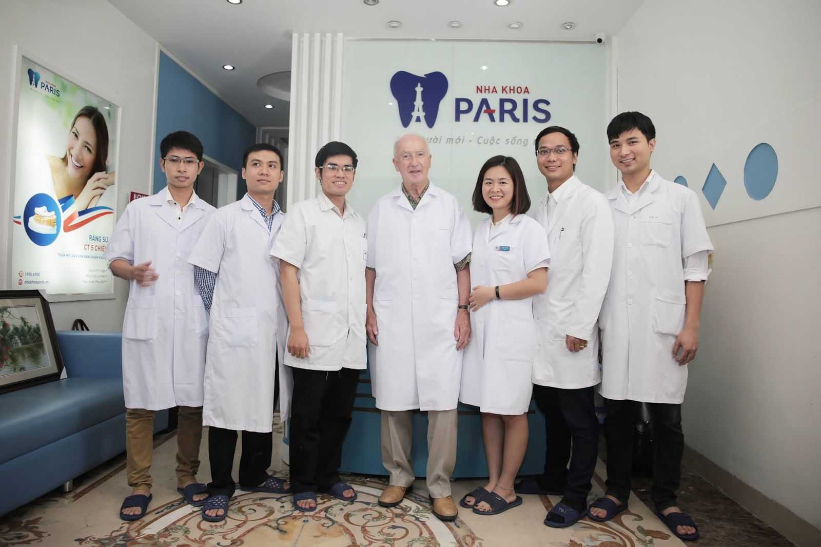 Tìm hiểu bảng giá lấy cao răng tại Nha khoa Paris
