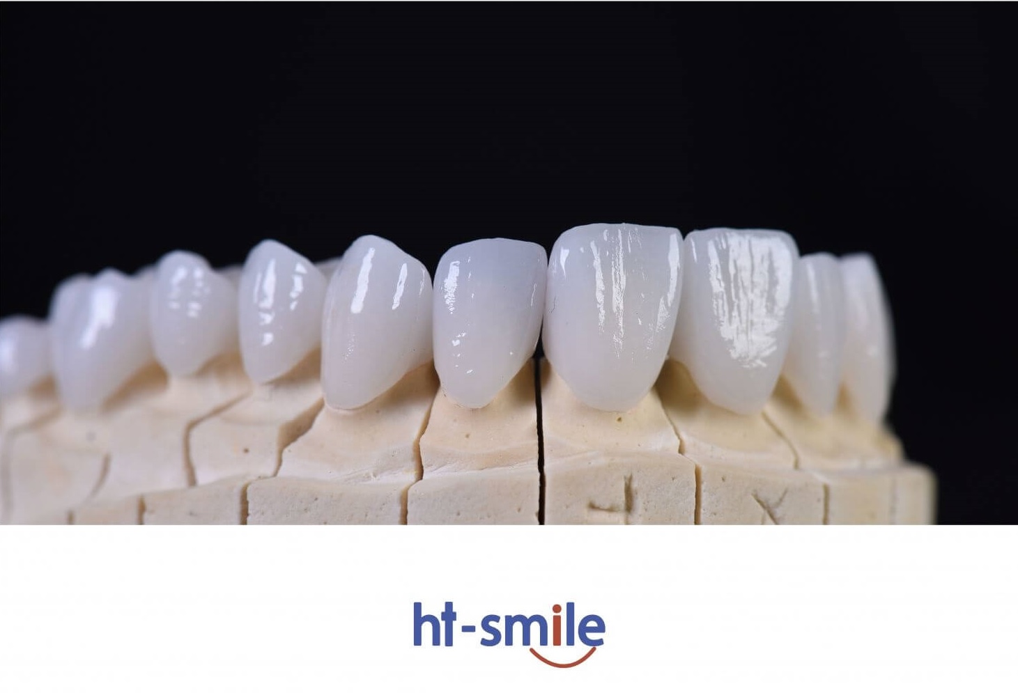 Răng sứ HT Smile 