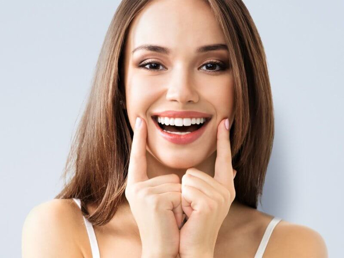 Có nên dùng máy tăm nước không?