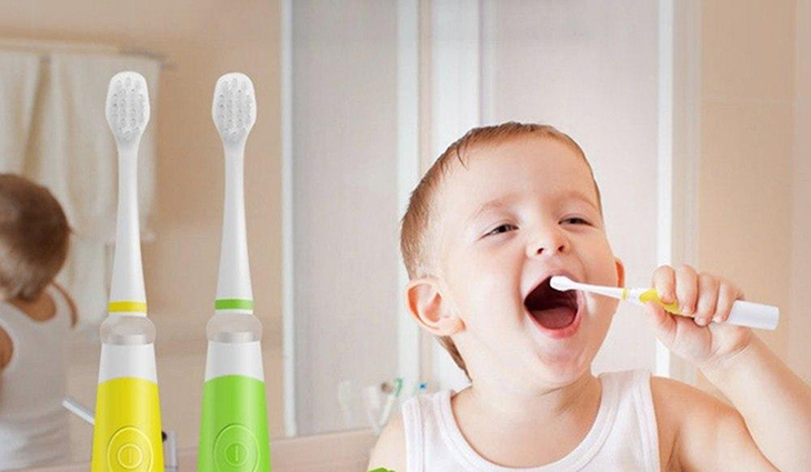 Bàn chải điện Oral B cho trẻ