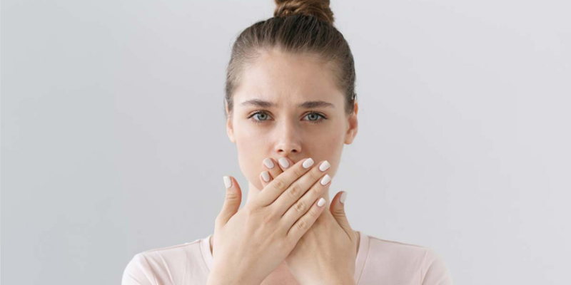 Yếu tố quyết định nên làm răng giả tháo lắp hay cố định