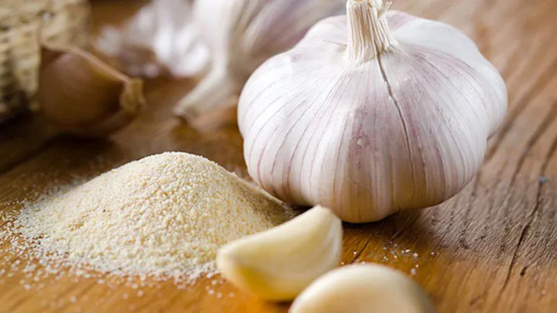 Cách làm hết nhức răng tại nhà bằng tỏi