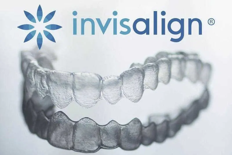 Niềng răng Invisalign là gì? Tổng quan về niềng Invisalign 6 niềng răng invisalign