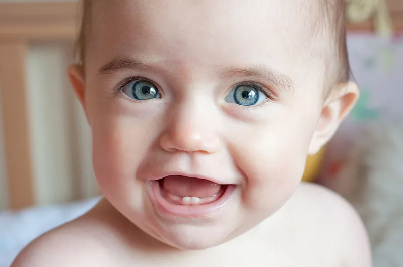 Cách chăm sóc trẻ mọc răng giúp trẻ thoải mái, mẹ an tâm