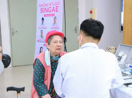Nha khoa Singae tổ chức thăm khám miễn phí cho các cụ ở Viện dưỡng lão Diên Hồng 8 Nha khoa Singae tổ chức thăm khám miễn phí cho các cụ ở Viện dưỡng lão Diên Hồng